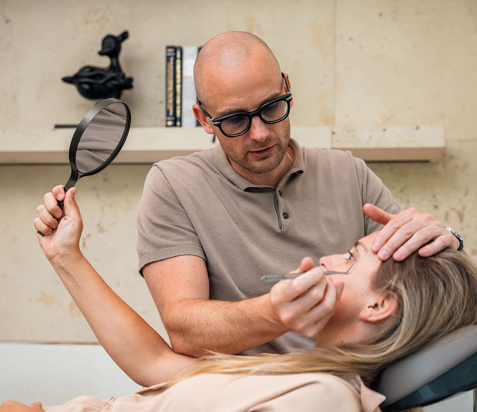 Facelift & Gelaatsverjonging | Dr. Maarten Van Genechten
